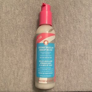 First Aid Beauty Coconut Micellar Makeup Melter